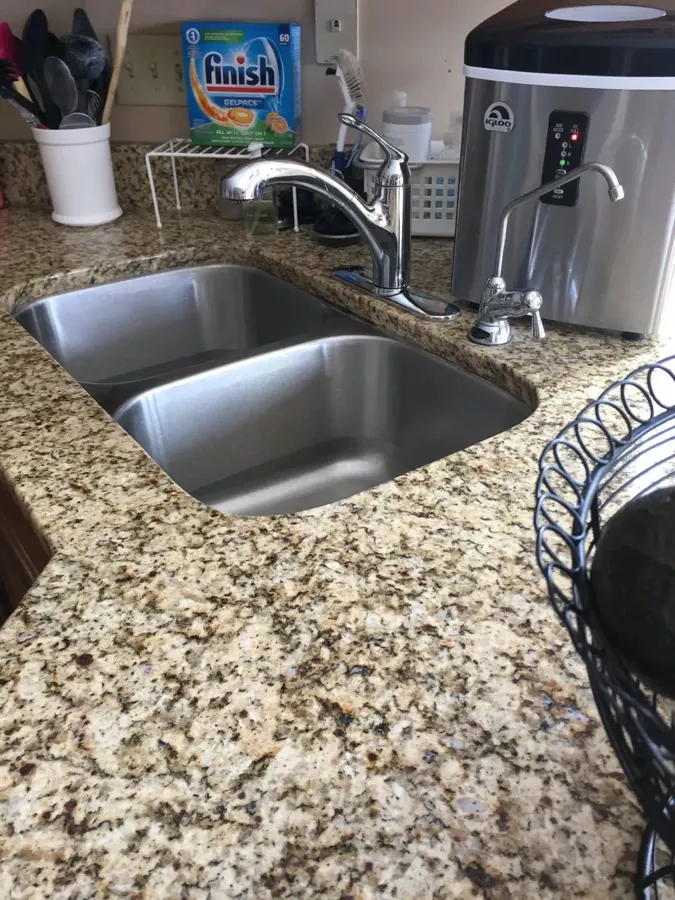 Kitchen sink after, gleaming Kitchen sink after, gleaming